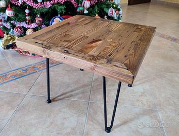 Tavolino da salotto in stile industriale in legno