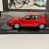 Norev golf gti serie 5  in scala 1/18