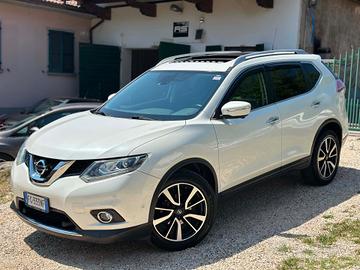 Nissan X-TRAIL 1.6 dCi TEKNA EU6B TETTO FULLOPT KM