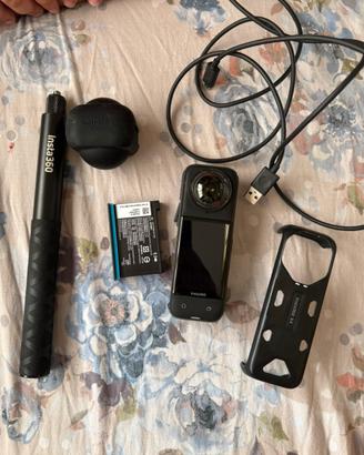 Insta360 x4