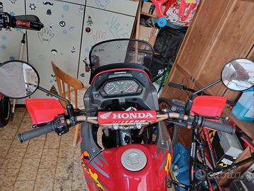 Honda dominator 650