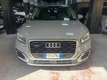 Audi Q2 35 TDI quattro S tronic Business Design
