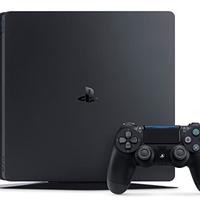 PS4 Slim 500GB con Accessori Extra