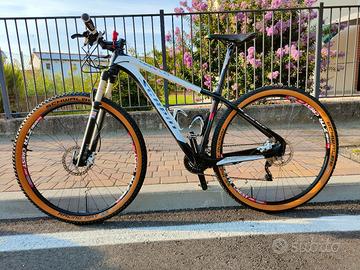 MTB FULL CARBON 29"