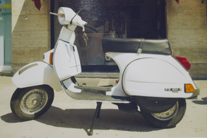 Vespa 200 arcobaleno