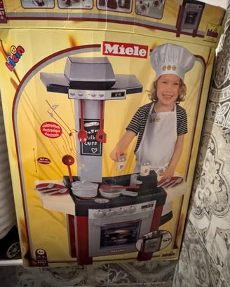 Cucina giocattolo