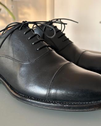 Scarpe oxford AGO E SPAGO num 41 e 1/2 risuolate