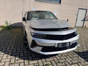 Opel Astra INCIDENTATA