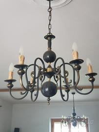 2 LAMPADARI DA SALONE più 2 APPLIQUES