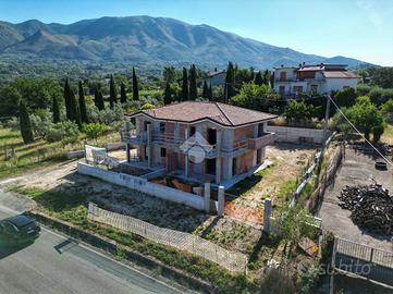 PORZIONE DI BIFAMILIARE A CERVARO