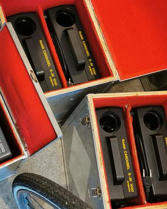 Kodak Carousel 1030 set di 4, più molte ottiche.. 