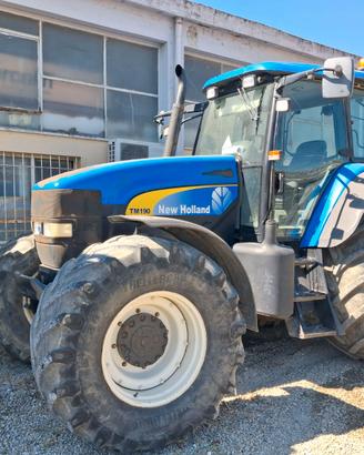 New Holland - TM190 Trattore agricolo usato