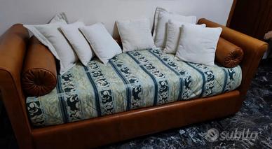 divano letto in cuoio 