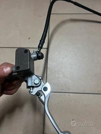 Pompa pinza nissin yamaha fantic