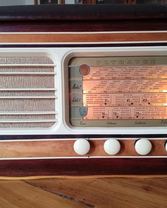 Radio a valvole Ultravox, anni   '40