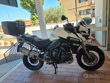 Triumph Tiger 1215 EXPLORER ABS ARROW KM 27.570 !!