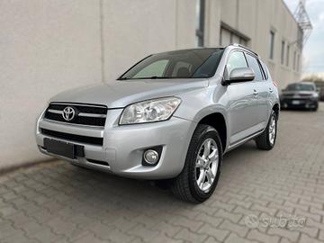 Toyota RAV 4 RAV4 2.2 D-4D 150 CV DPF Sol