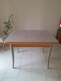 Tavolo da cucina