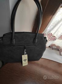 Borsa nuova, mai usata