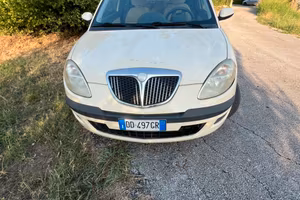 Lancia ypsilon 1.3 multijet