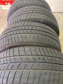 Gomme invernali 215/45 R18