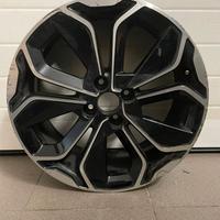 Cerchio in lega Renault Clio 4 R17