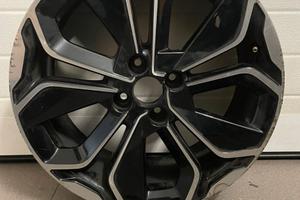 Cerchio in lega Renault Clio 4 R17