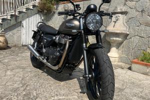 Triumph Street Twin