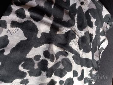 Foulard grigio/bianco