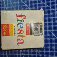 Macchina fotografica KODAK Fiesta brownie con scat