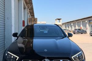 Mercedes E220 4matic premium