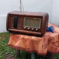 Radio d'epoca a valvole