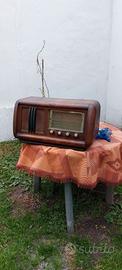 Radio d'epoca a valvole