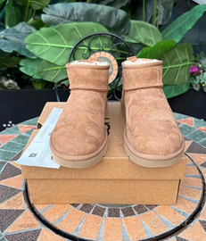 Stivali UGG Ultra Mini da donna, Castagna  EU 39