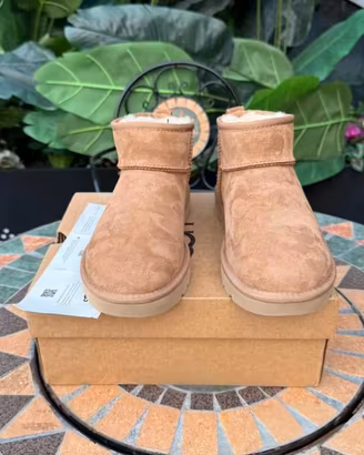 Stivali UGG Ultra Mini da donna, Castagna  EU 39
