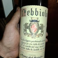 vino nebbiolo  bottiglia rara 