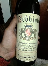 vino nebbiolo  bottiglia rara 