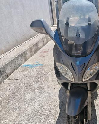piaggio x9