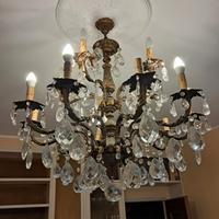 Lampadario vintage in bronzo e goccie cristallo