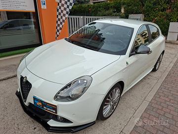 Alfa Romeo Giulietta 1750 t. Quadrifoglio Verde 24