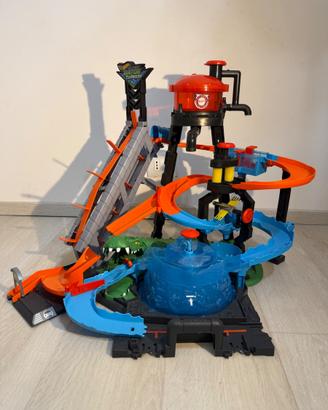 Hot Wheels City MEGA AUTOLAVAGGIO Coccodrillo