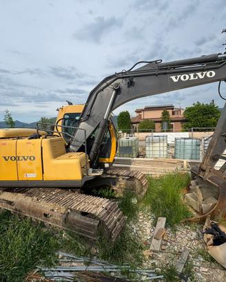VOLVO EC140LC ESCAVATORE CINGOLATO 14,5 TONNELLATE