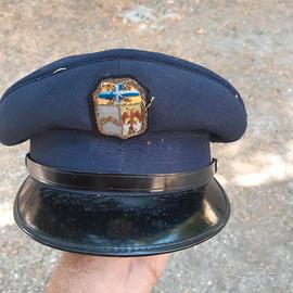 Vecchio berretto Modena