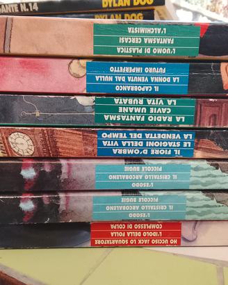 più di 300 fumetti Dylan dog ,  
