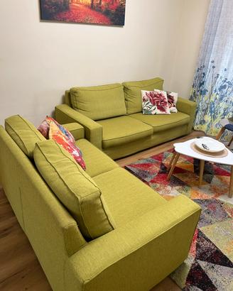 Divano letto piu un divano a due posti