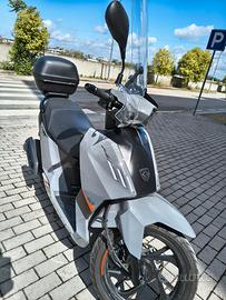 Peugeot tweet 125 gt