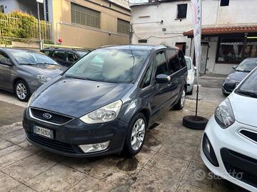 Ford Galaxy 2.0 TDCi 140 CV Ghia DPF