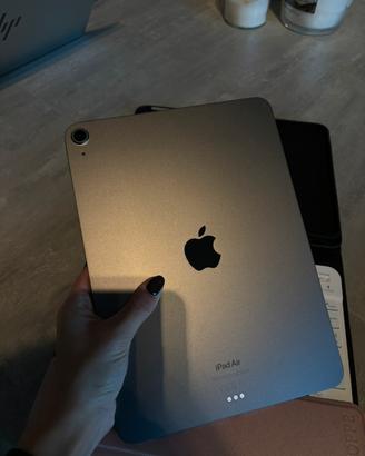 IPad Air 5(64GB – Wi-Fi)+Apple Pencil 2 +Accessori