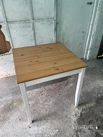 4 Tavoli da interno o giardino