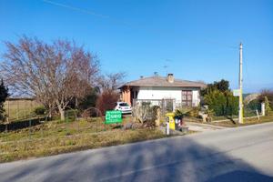 Indipendenza, spazio e tranquillità: villa sing...